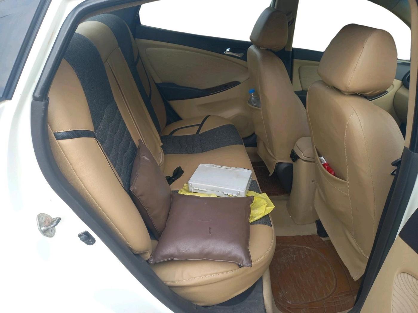 2012 Hyundai Verna FLUIDIC 1.6 CRDI EX, Diesel, Manual, 1,73,938 km, interior
