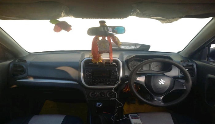 2017 Maruti Vitara Brezza LDI (O), Diesel, Manual, 1,22,573 km, interior
