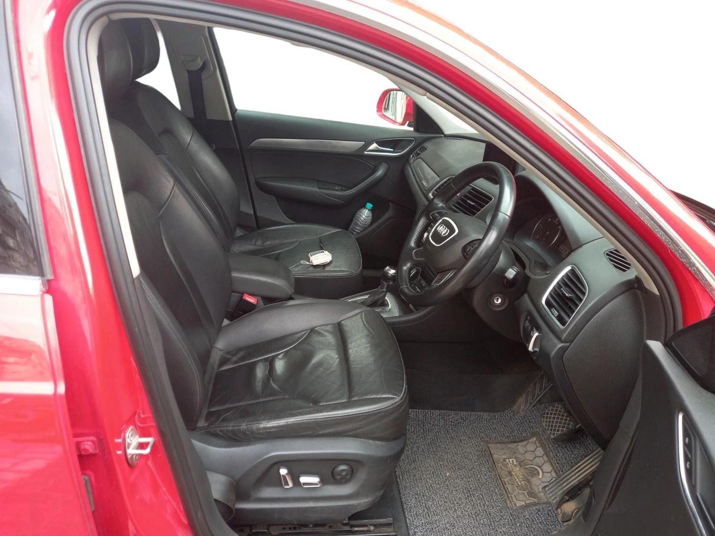 2015 Audi Q3 35 TDI Quattro, Diesel, Automatic, 69,887 km, interior