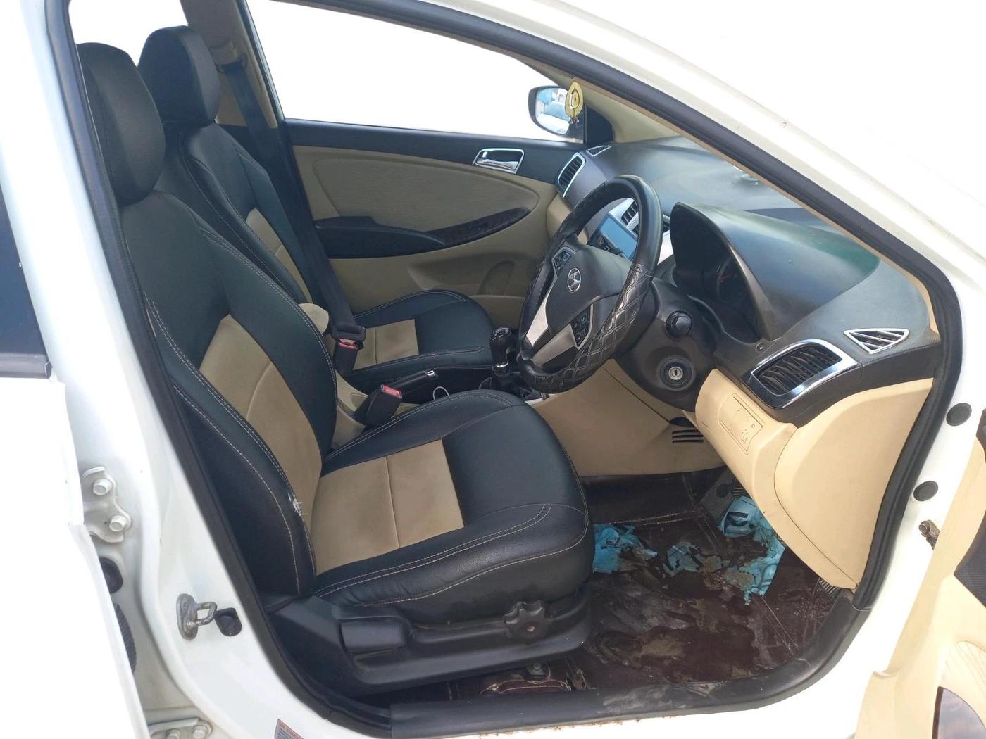 2013 Hyundai Verna FLUIDIC 1.6 CRDI EX, Diesel, Manual, 94,809 km, interior