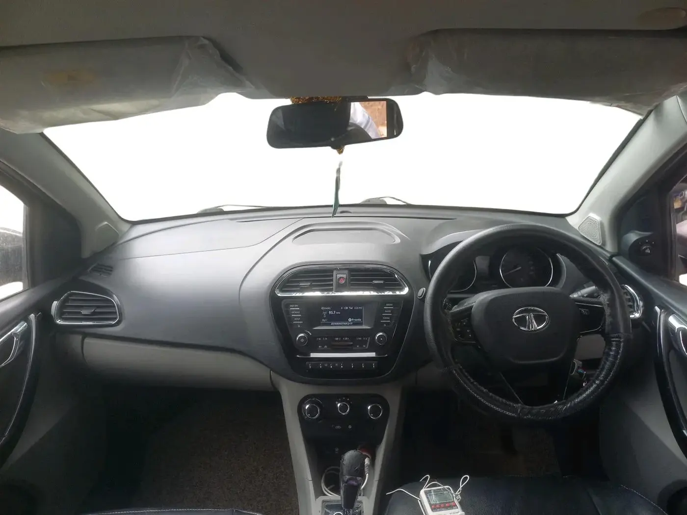 2018 Tata Tiago XZA PETROL, Petrol, Automatic, 46,284 km, interior