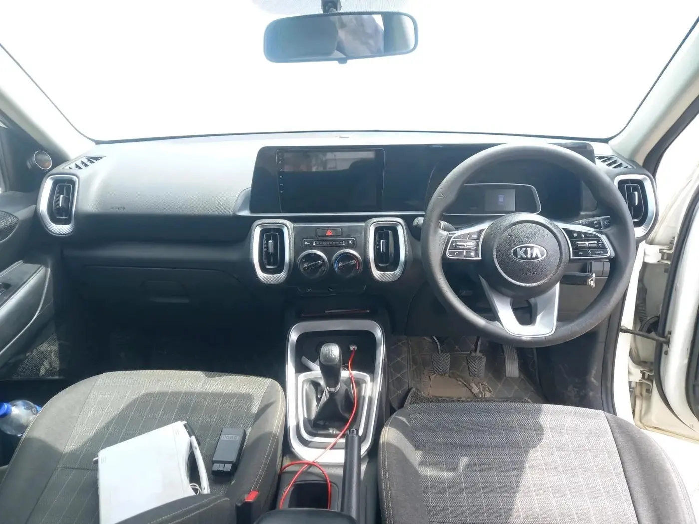 2021 KIA SONET HTE 1.5, Diesel, Manual, 1,10,814 km, interior