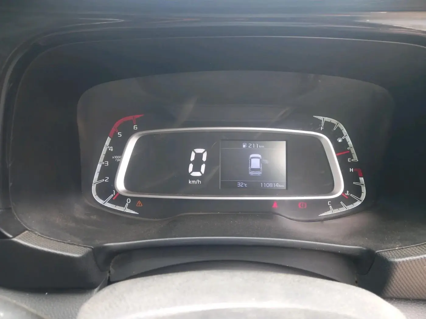 2021 KIA SONET HTE 1.5, Diesel, Manual, 1,10,814 km, interior