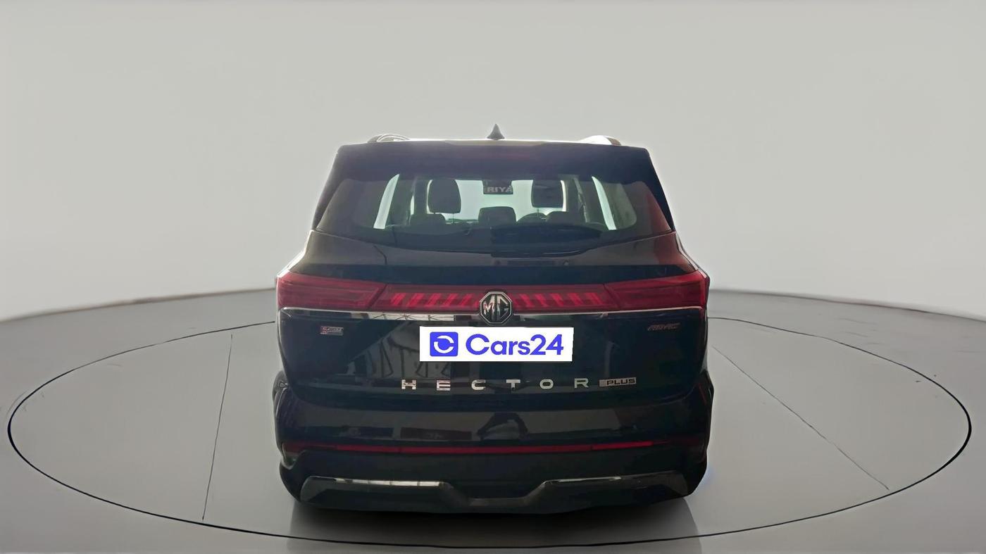 2026 MG HECTOR PLUS Savvy Pro 1.5 Turbo Petrol CVT 7 STR, Petrol, Automatic, 1,211 km, exterior