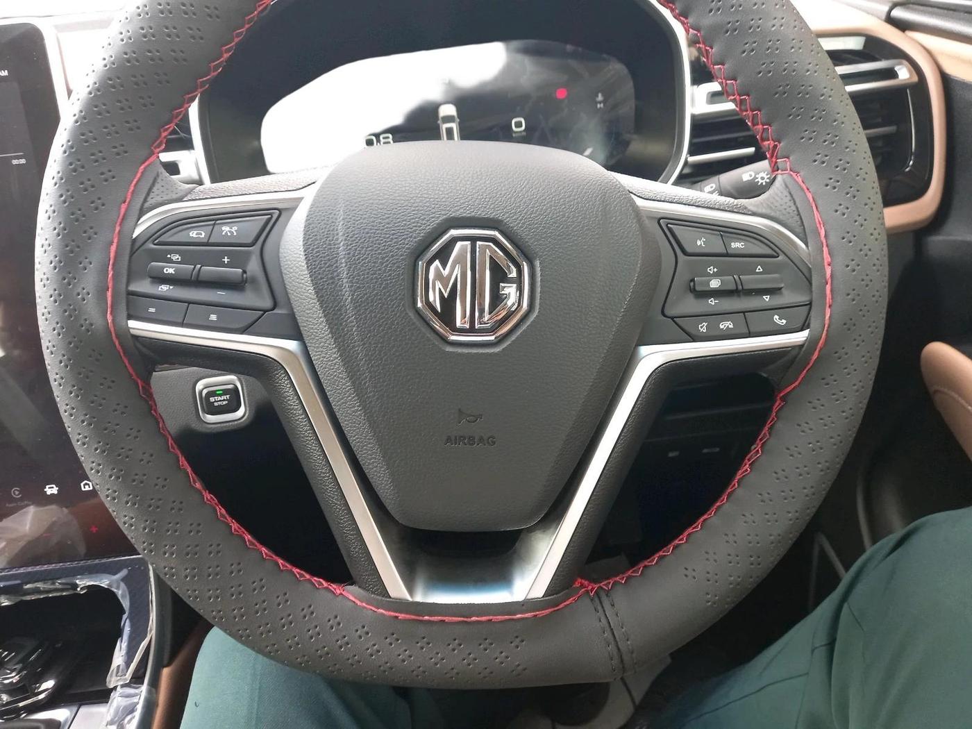 2026 MG HECTOR PLUS Savvy Pro 1.5 Turbo Petrol CVT 7 STR, Petrol, Automatic, 1,211 km, interior
