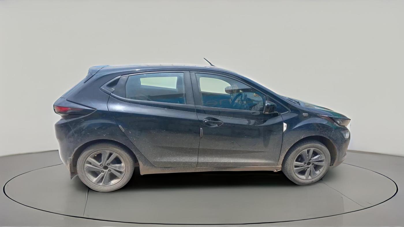 2022 Tata ALTROZ XZ PLUS PETROL DARK EDITION, CNG, Manual, 1,10,384 km, exterior