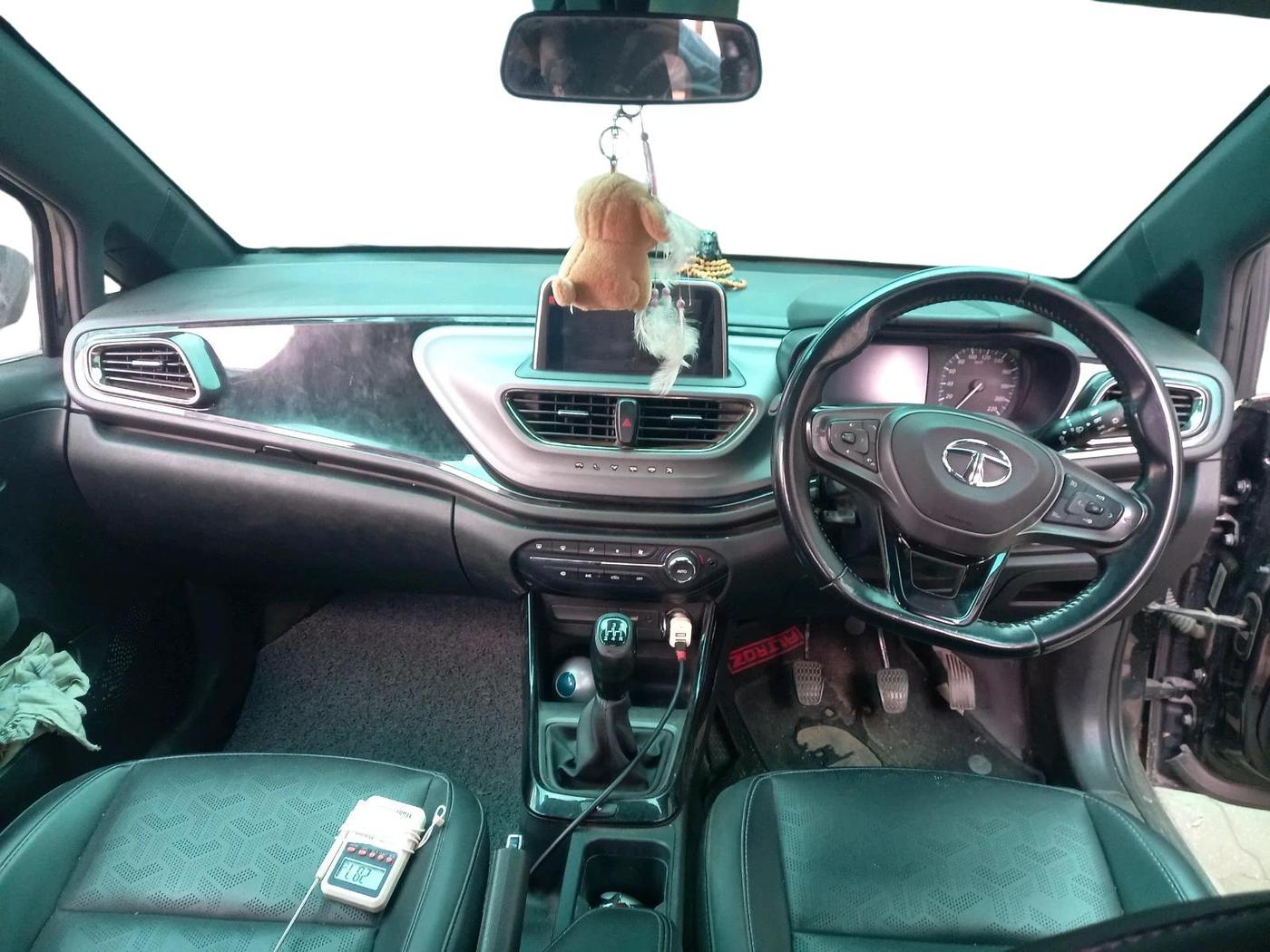 2022 Tata ALTROZ XZ PLUS PETROL DARK EDITION, CNG, Manual, 1,10,384 km, interior