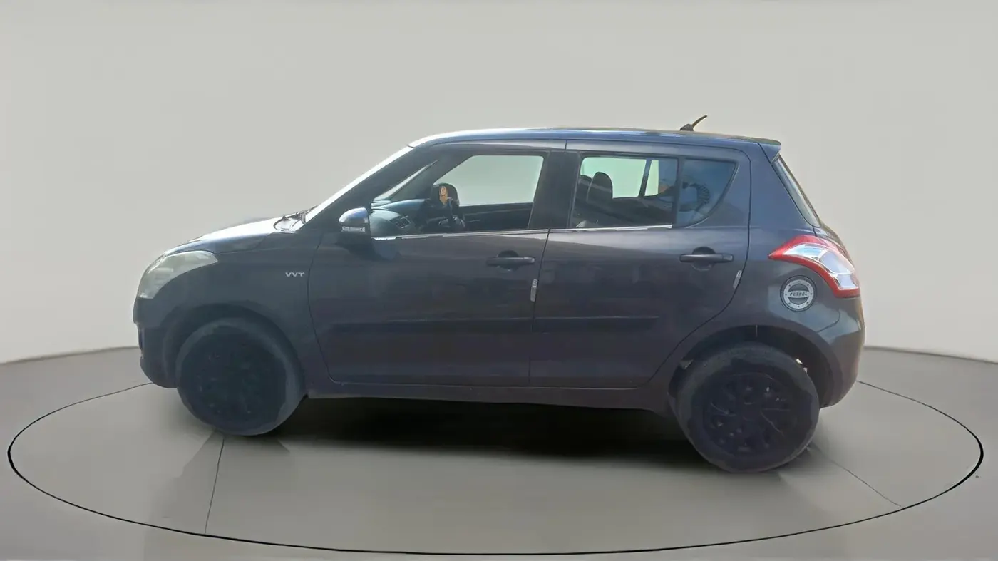 2016 Maruti Swift VXI, CNG, Manual, 1,47,255 km, exterior