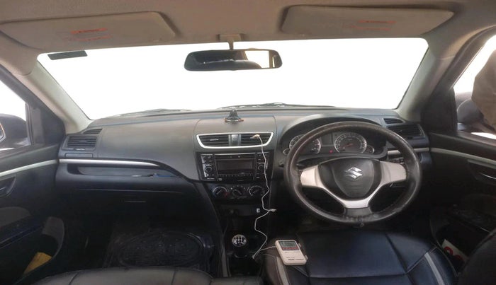2016 Maruti Swift VXI, CNG, Manual, 1,47,255 km, interior