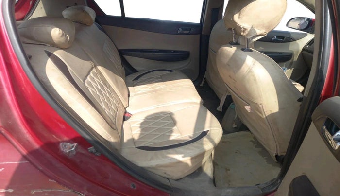 2010 Hyundai i20 MAGNA 1.2, CNG, Manual, 1,93,269 km, interior