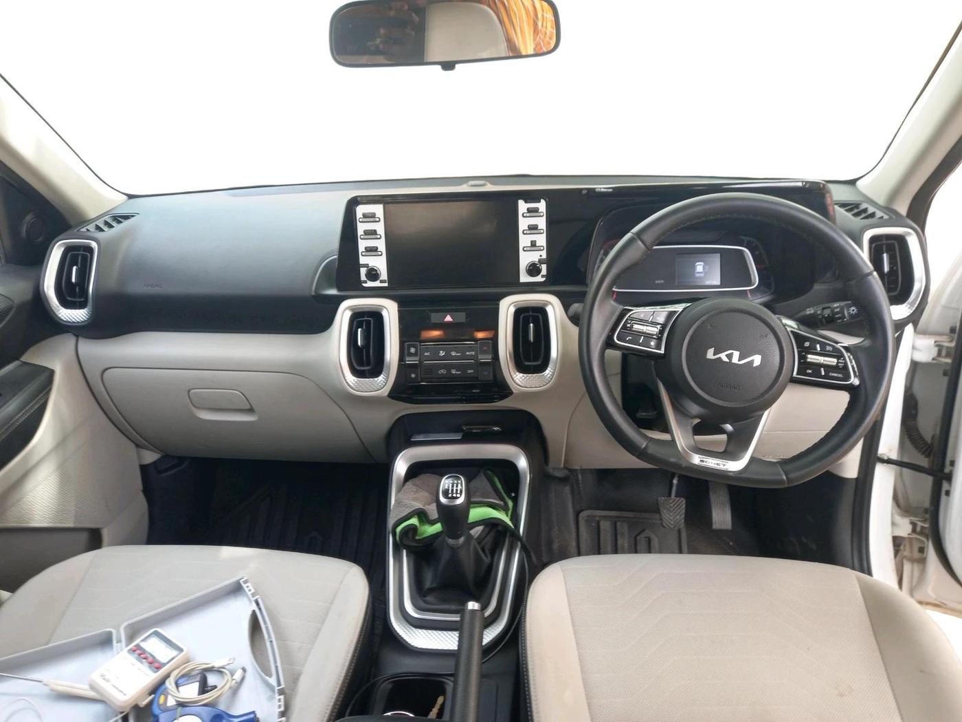 2021 KIA SONET HTX 1.0 IMT, Petrol, Manual, 15,200 km, interior