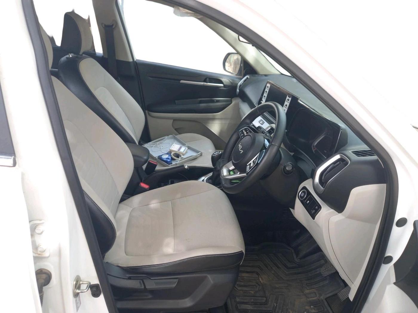 2021 KIA SONET HTX 1.0 IMT, Petrol, Manual, 15,200 km, interior