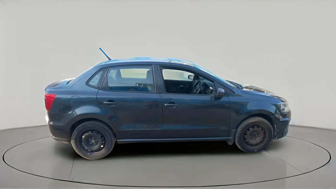 2018 Volkswagen Ameo COMFORTLINE 1.0L, CNG, Manual, 1,52,866 km, exterior