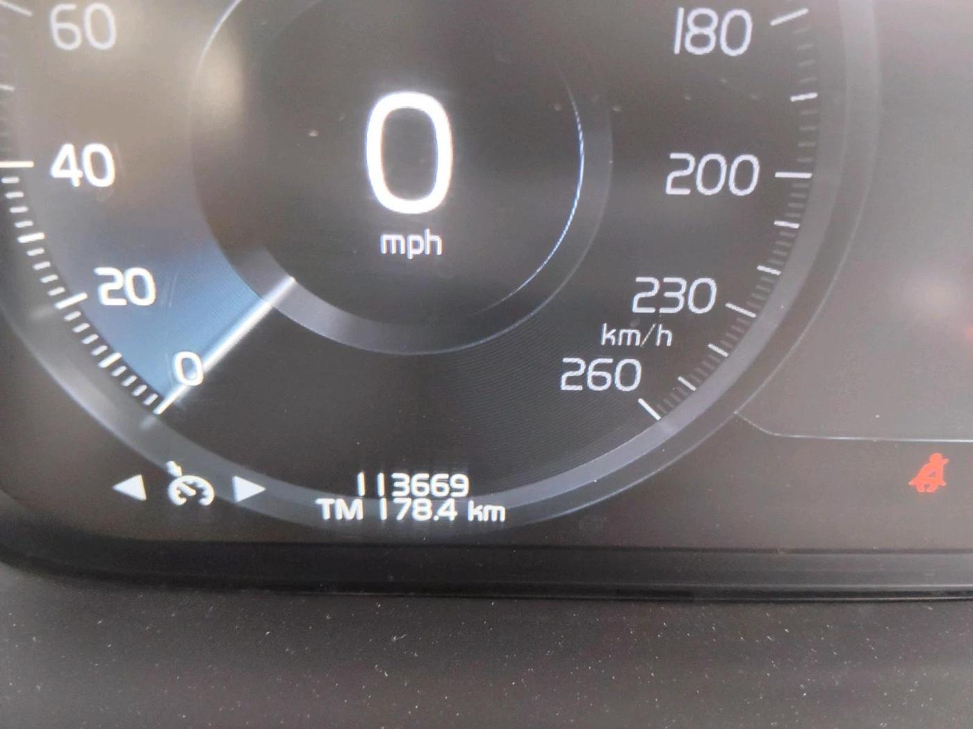 2015 Volvo XC 90 D5 Inscription, Diesel, Automatic, 1,13,669 km, interior