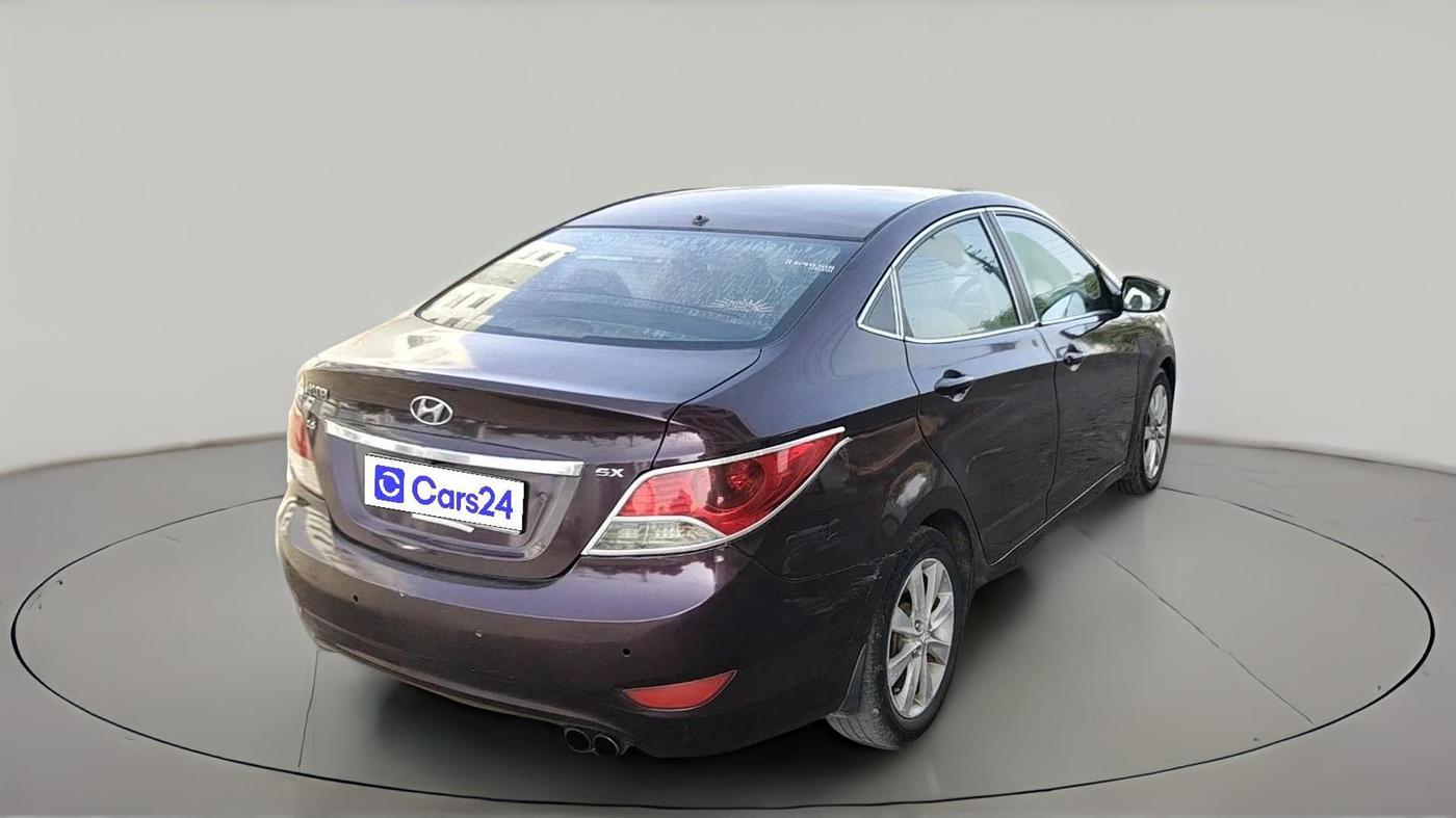 2011 Hyundai Verna FLUIDIC 1.6 CRDI SX, Diesel, Manual, 1,63,911 km, exterior