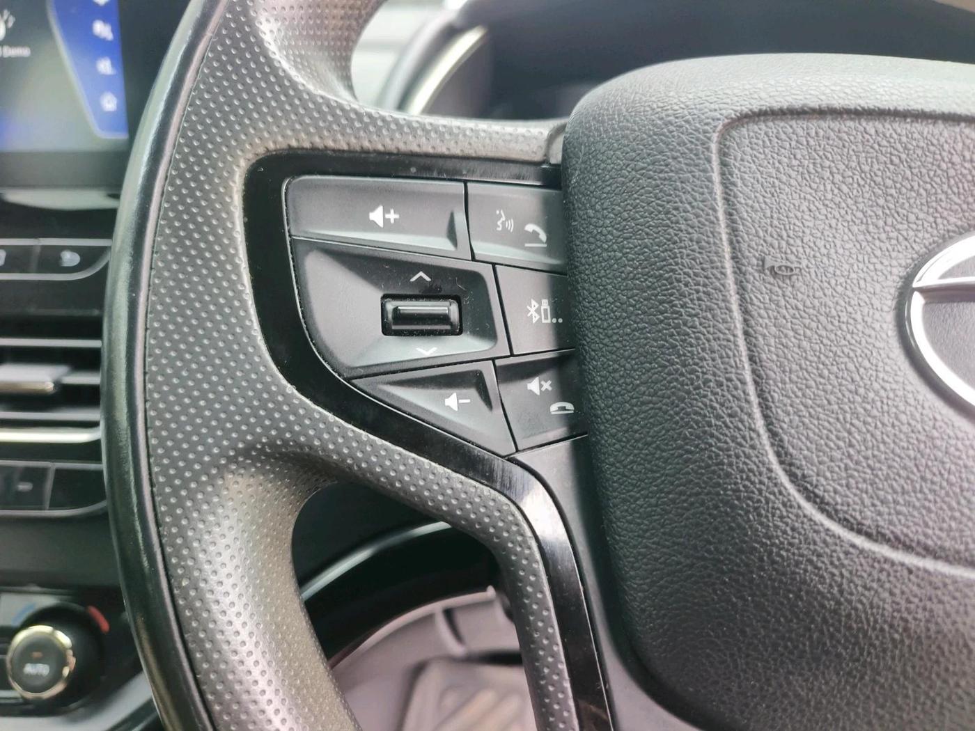 2021 Tata Safari XZA PLUS, Diesel, Automatic, 1,11,844 km, interior