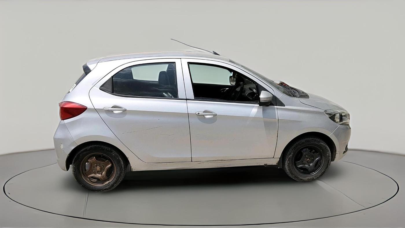 2019 Tata Tiago XZA PETROL, CNG, Automatic, 1,42,660 km, exterior