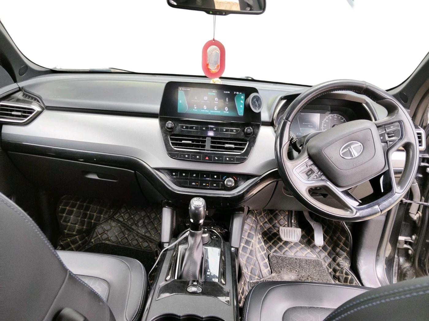 2022 Tata Safari XZA PLUS, Diesel, Automatic, 71,496 km, interior