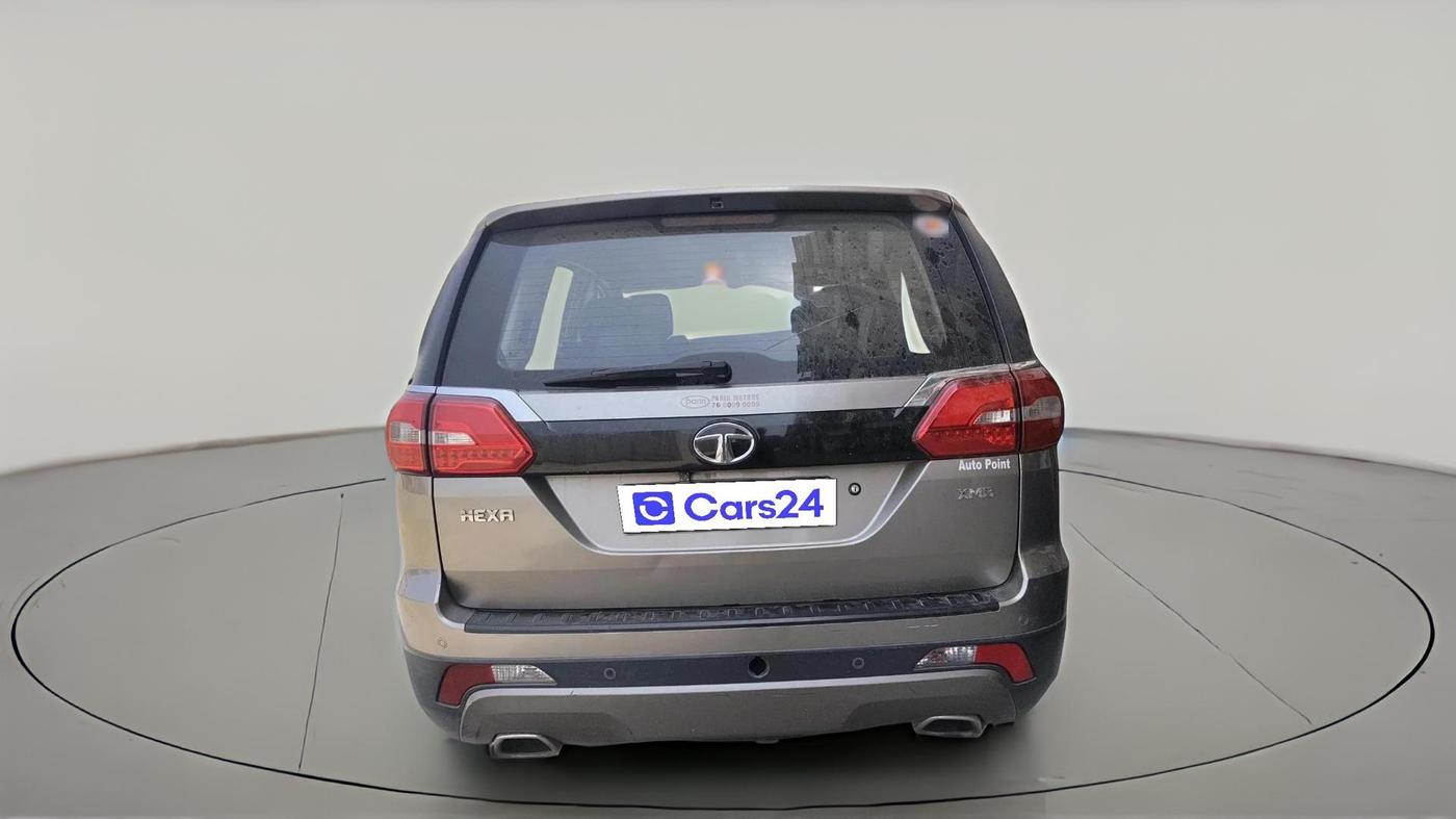 2018 Tata Hexa XMA 4X2 7 STR, Diesel, Automatic, 1,34,233 km, exterior