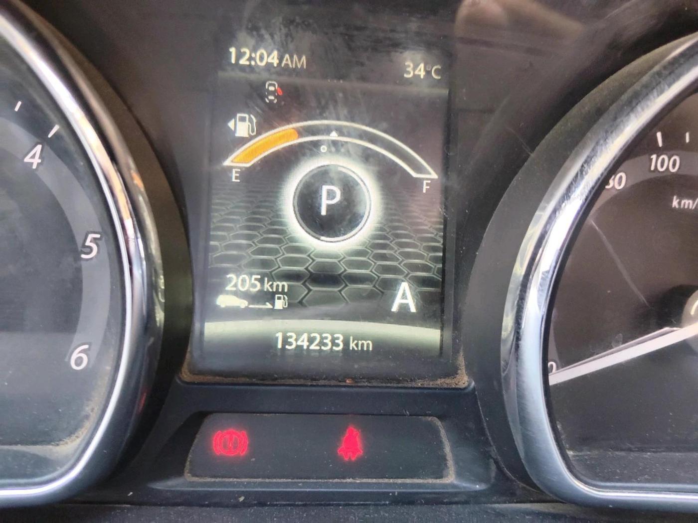 2018 Tata Hexa XMA 4X2 7 STR, Diesel, Automatic, 1,34,233 km, interior
