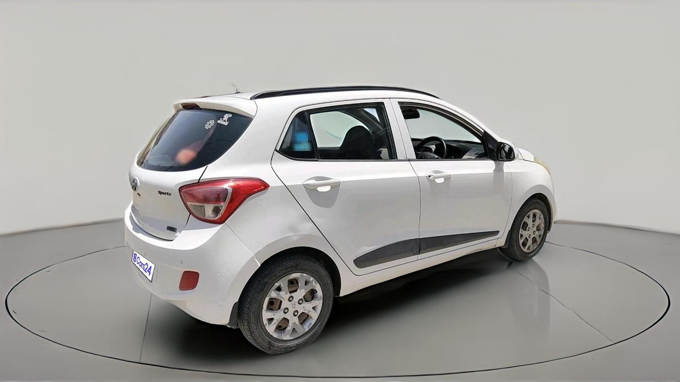 2016 Hyundai Grand i10 SPORTZ 1.2 KAPPA VTVT, CNG, Manual, 1,19,809 km, exterior