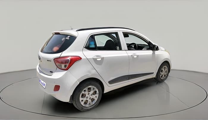 2016 Hyundai Grand i10 SPORTZ 1.2 KAPPA VTVT, CNG, Manual, 1,19,809 km, exterior