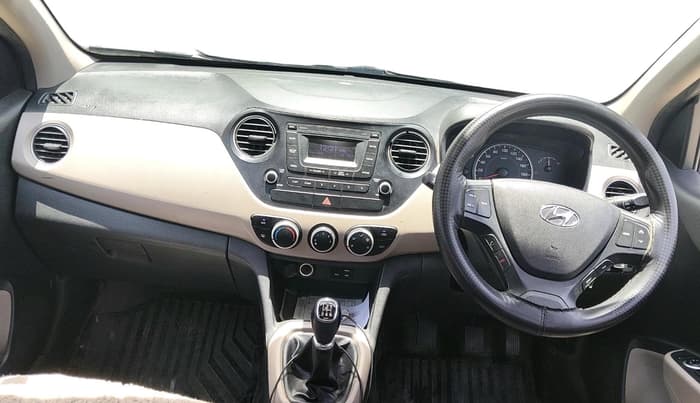 2016 Hyundai Grand i10 SPORTZ 1.2 KAPPA VTVT, CNG, Manual, 1,19,809 km, interior
