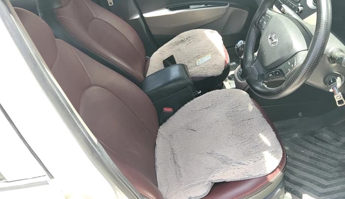 2016 Hyundai Grand i10 SPORTZ 1.2 KAPPA VTVT, CNG, Manual, 1,19,809 km, interior