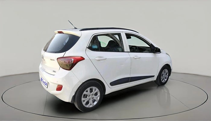 2016 Hyundai Grand i10 SPORTZ 1.2 KAPPA VTVT, CNG, Manual, 90,381 km, exterior