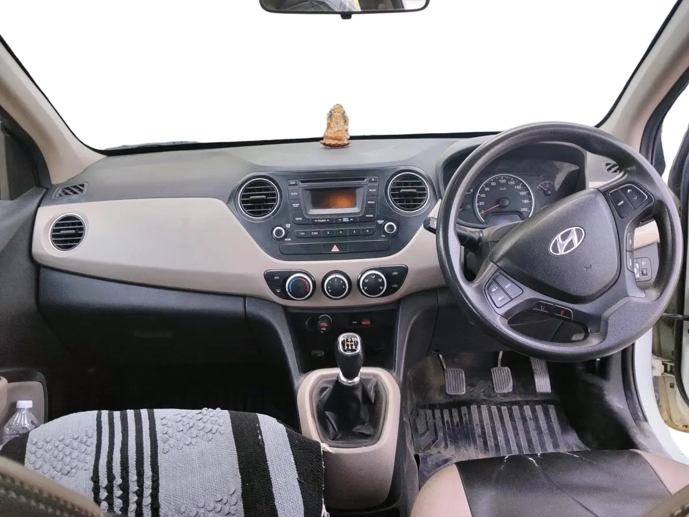 2016 Hyundai Grand i10 SPORTZ 1.2 KAPPA VTVT, CNG, Manual, 90,381 km, interior