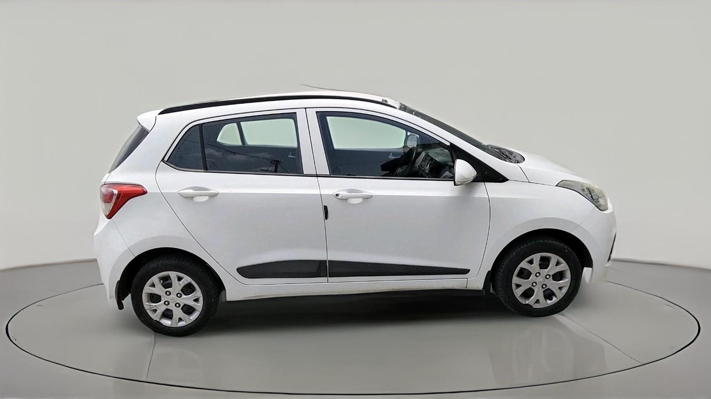 2015 Hyundai Grand i10 SPORTZ 1.1 CRDI, Diesel, Manual, 1,36,346 km, exterior