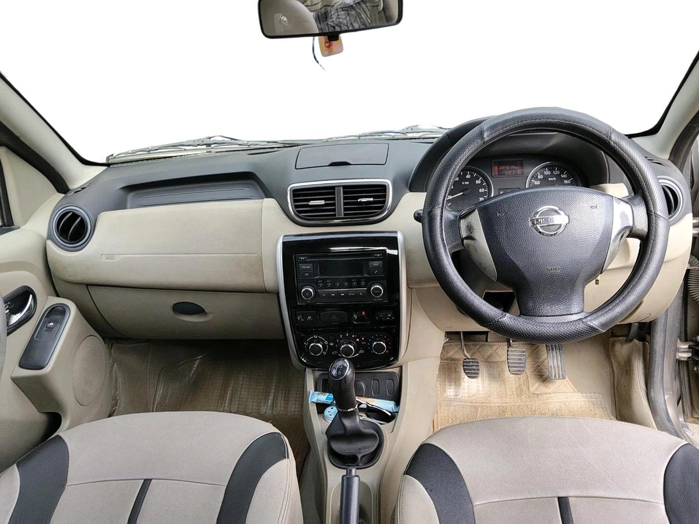 2014 Nissan Terrano XL D PLUS, Diesel, Manual, 2,24,014 km, interior