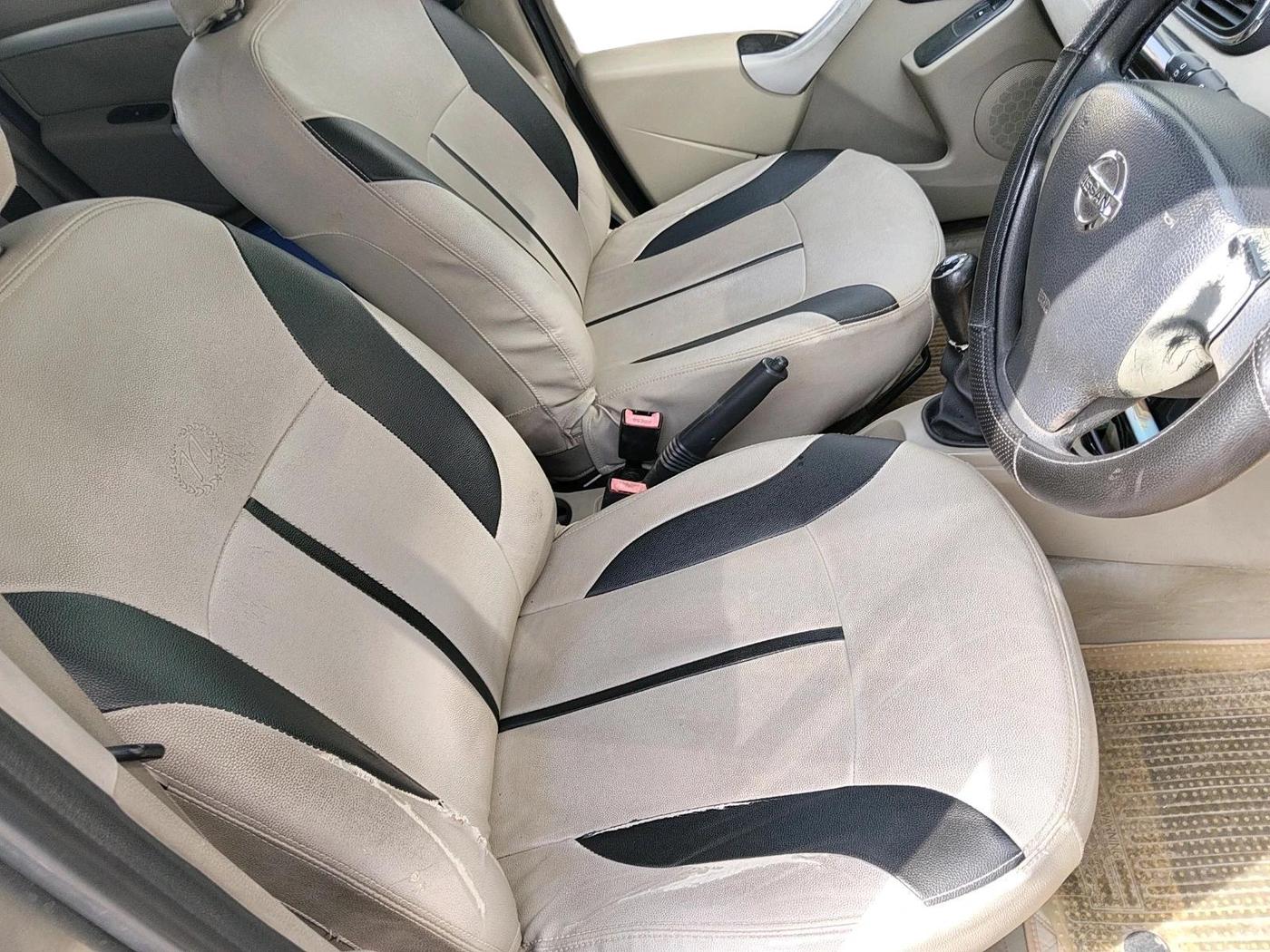 2014 Nissan Terrano XL D PLUS, Diesel, Manual, 2,24,014 km, interior