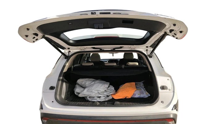 2021 MG HECTOR SHARP 2.0 DIESEL, Diesel, Manual, 1,03,302 km, exterior