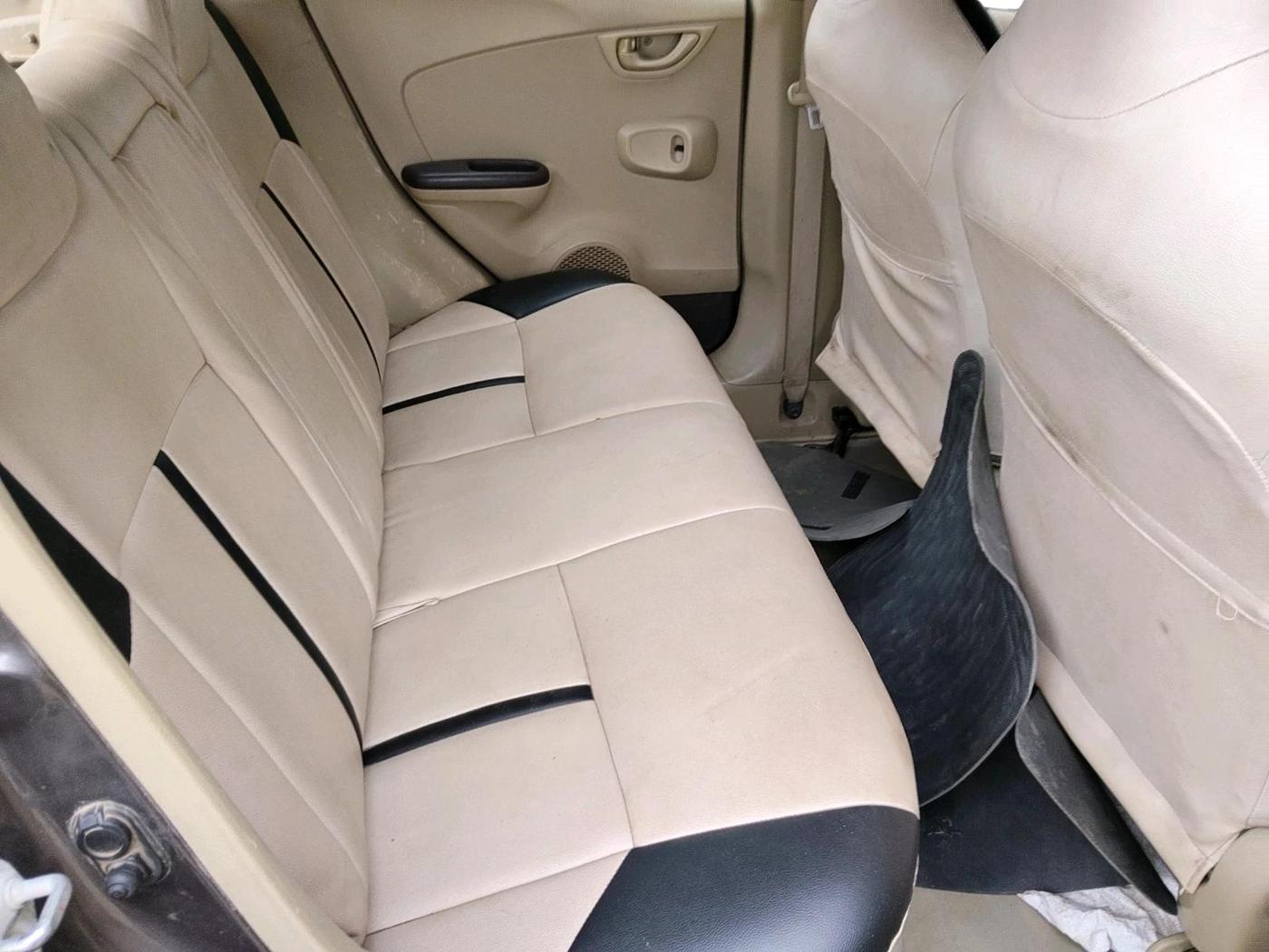 2014 Honda Brio S MT, CNG, Manual, 1,05,279 km, interior