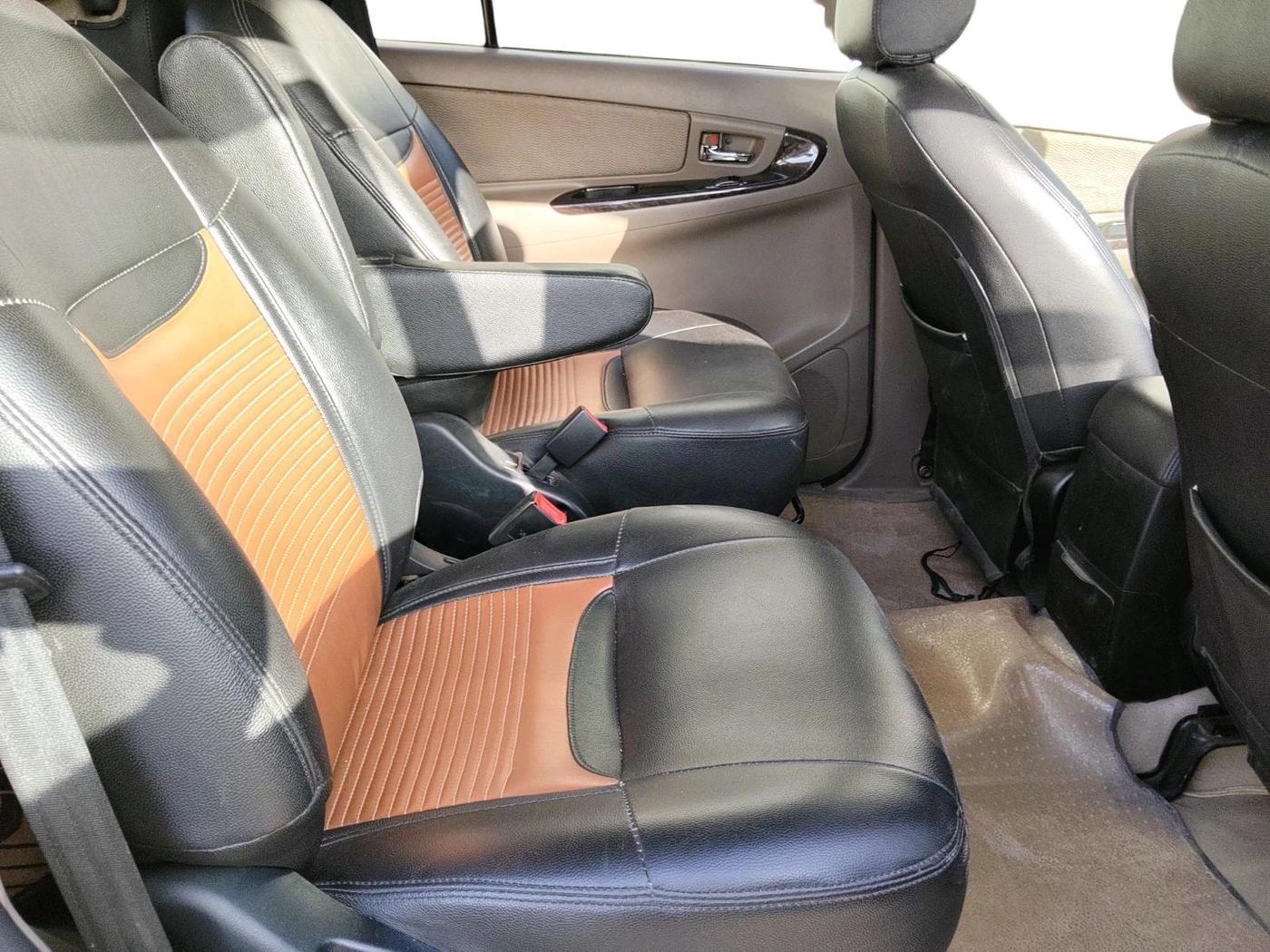 2015 Toyota Innova 2.5 VX 7 STR, Diesel, Manual, 1,49,880 km, interior