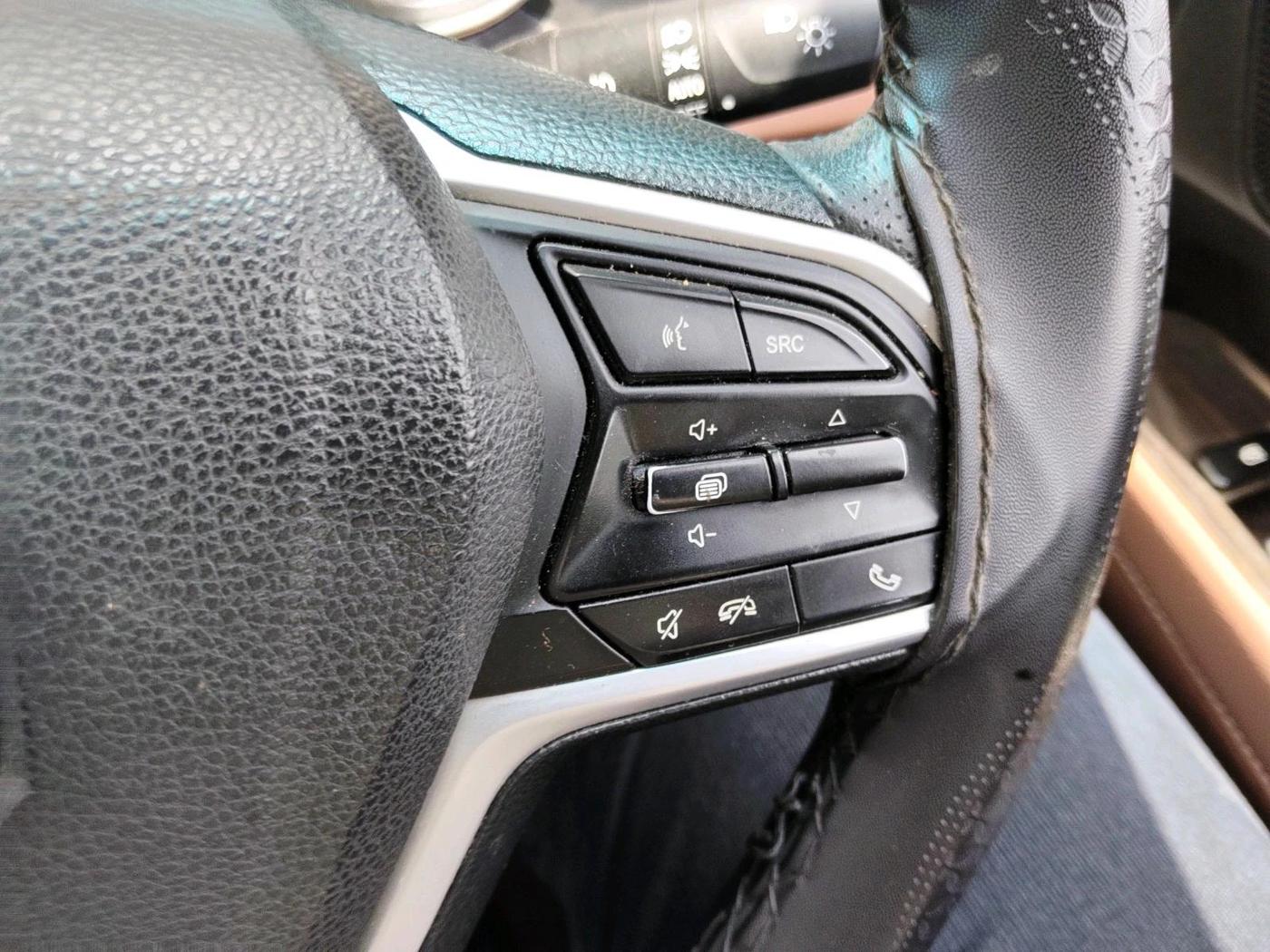 2024 MG HECTOR SAVVY PRO 1.5 TURBO CVT PETROL, CNG, Automatic, 28,321 km, interior