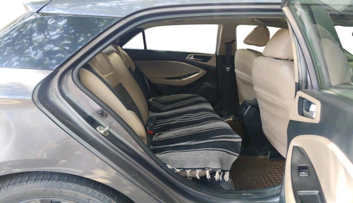 2019 Hyundai Elite i20 SPORTZ PLUS 1.2, CNG, Manual, 1,74,413 km, interior