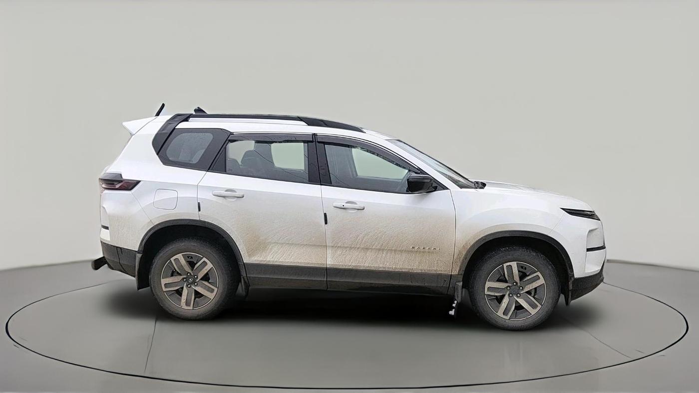 2025 Tata Safari ADVENTURE, Diesel, Manual, 17,035 km, exterior
