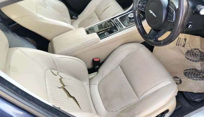 2017 Jaguar XF 2.0 DIESEL PRESTIGE, Diesel, Automatic, 1,72,715 km, interior
