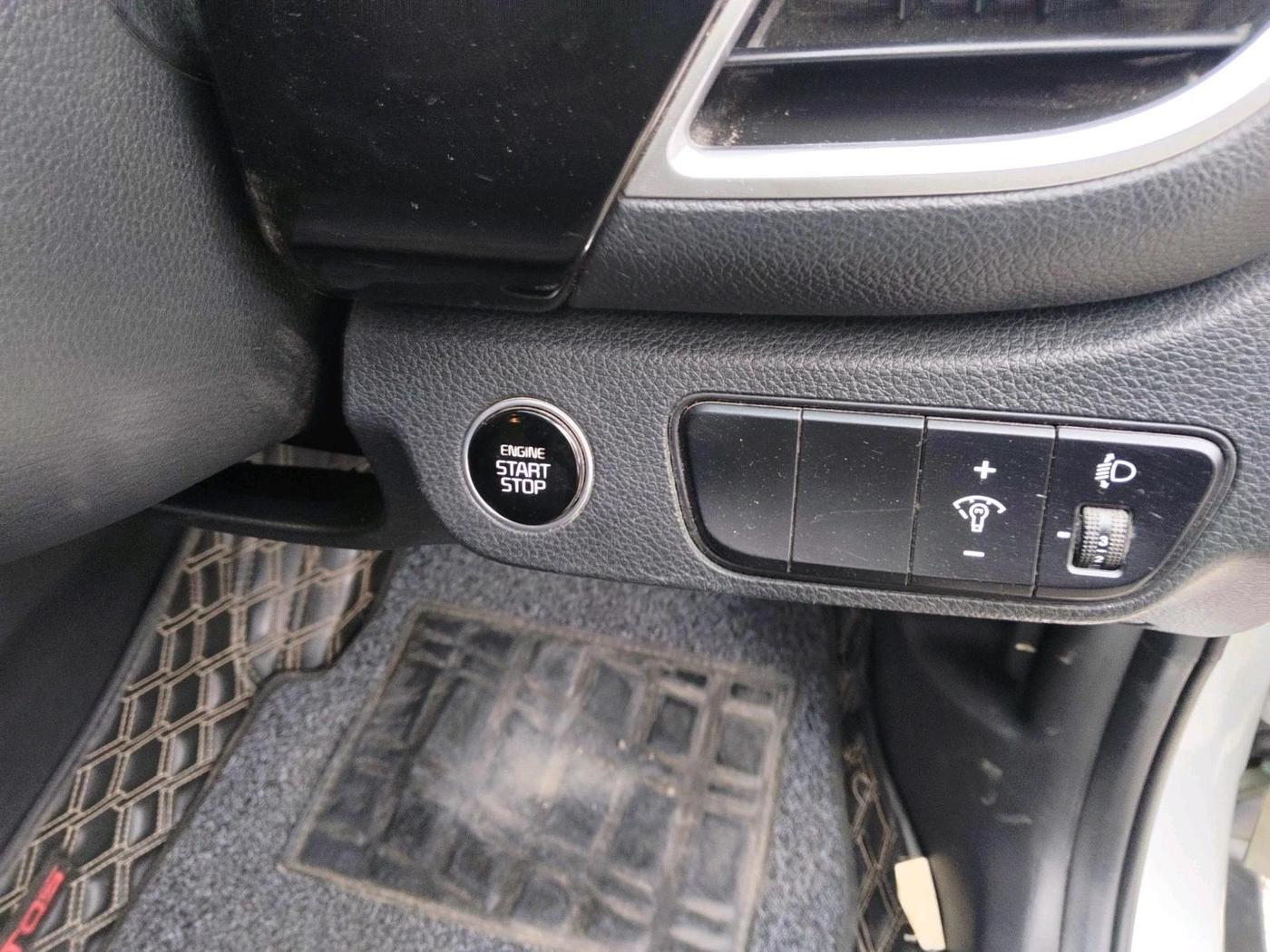 2022 KIA SELTOS HTK PLUS 1.5 DIESEL, Diesel, Manual, 1,10,960 km, interior
