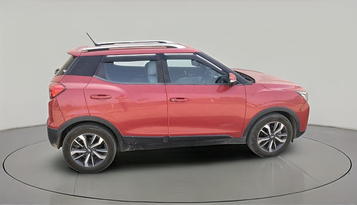 2019 Mahindra XUV300 W8 (O) 1.5 DIESEL AMT, Diesel, Automatic, 92,114 km, exterior