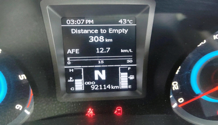 2019 Mahindra XUV300 W8 (O) 1.5 DIESEL AMT, Diesel, Automatic, 92,114 km, interior