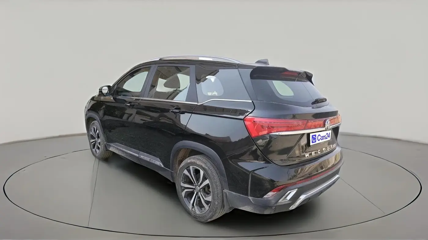 2024 MG HECTOR PLUS SAVVY PRO 1.5 TURBO CVT 6 STR, Petrol, Automatic, 22,001 km, exterior