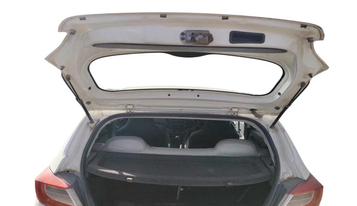 2018 Tata Tiago XT PETROL, Petrol, Manual, 88,743 km, exterior