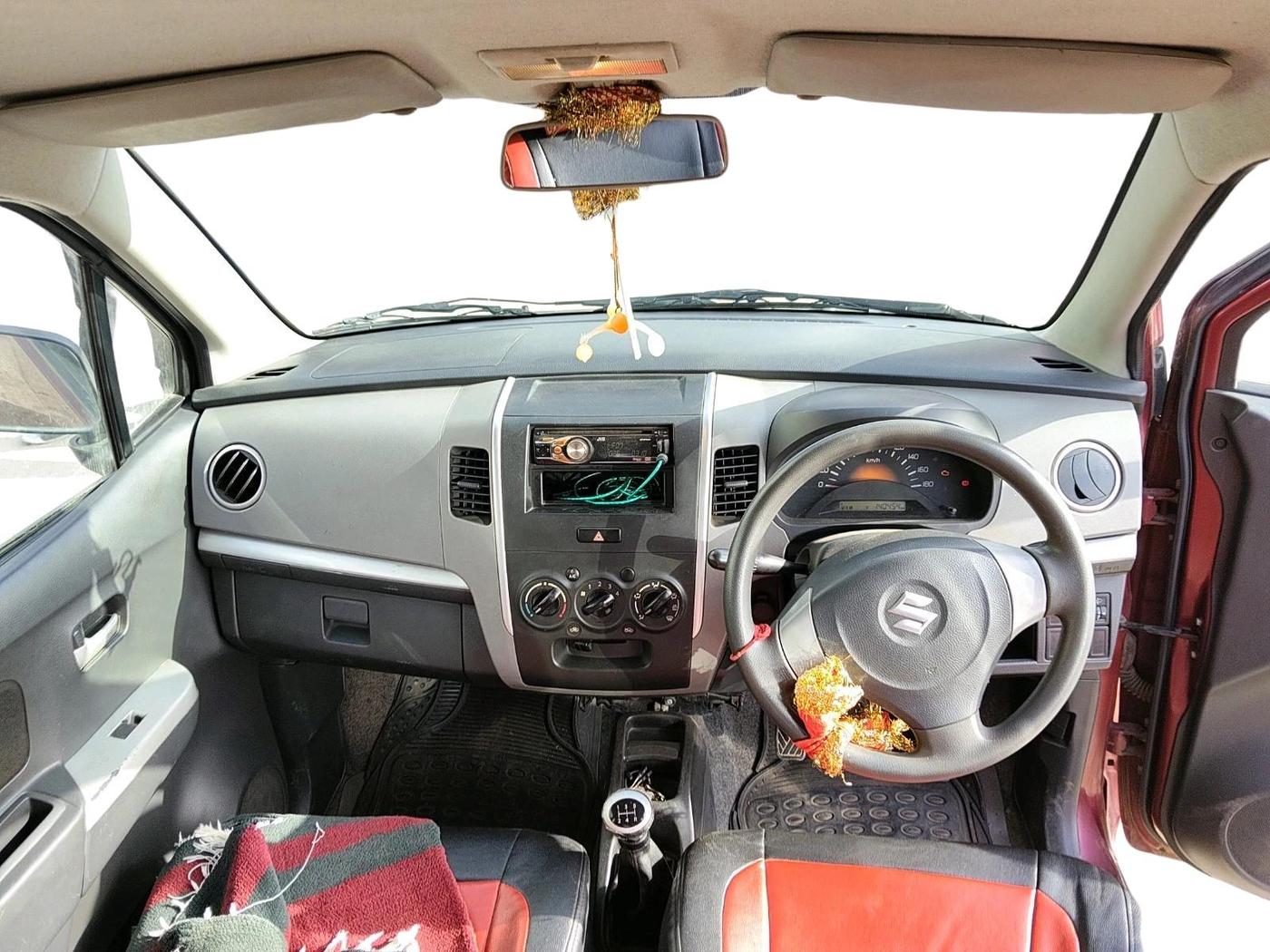 2011 Maruti Wagon R 1.0 LXI, Petrol, Manual, 1,40,454 km, interior
