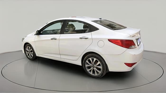 2015 Hyundai Verna FLUIDIC 4S 1.6 VTVT S(O), Petrol, Manual, 1,09,881 km, exterior