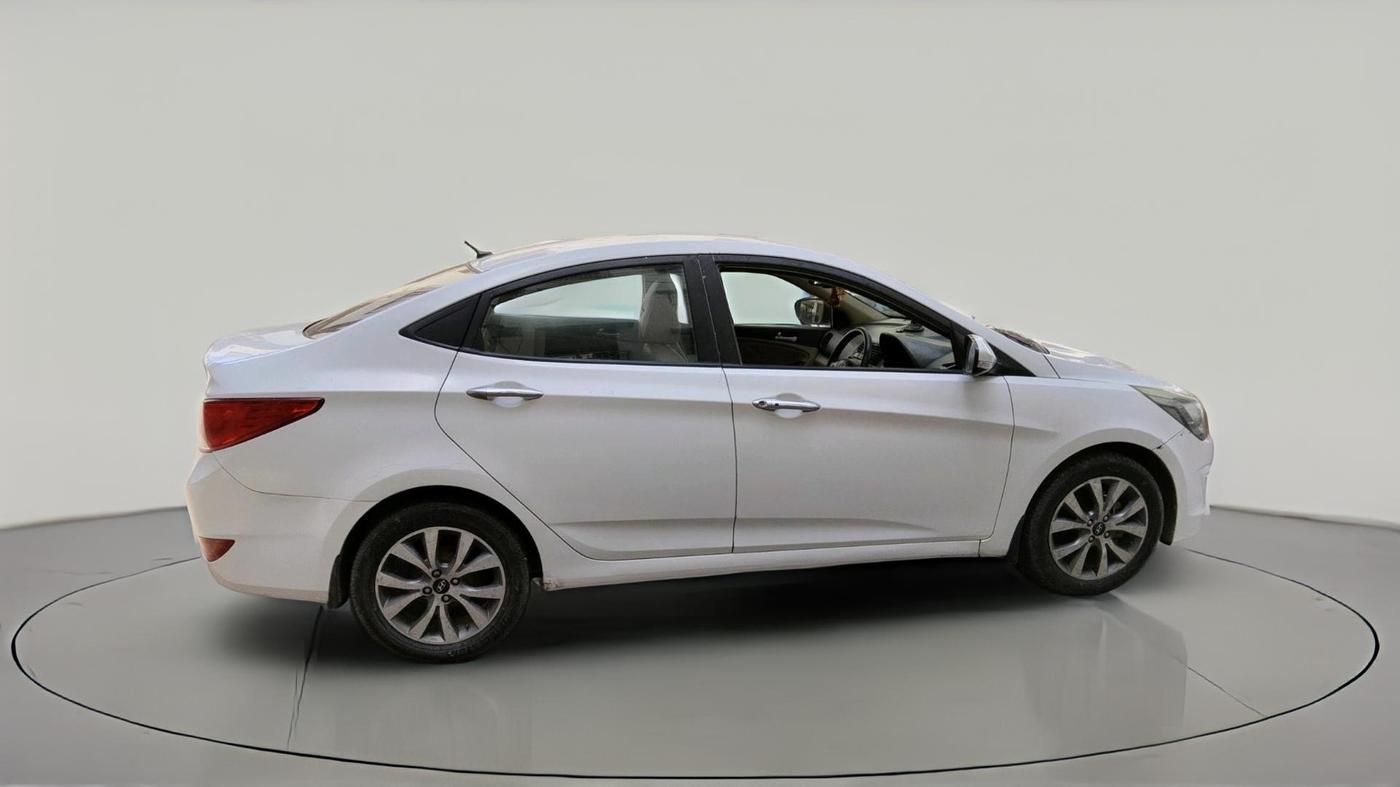 2015 Hyundai Verna FLUIDIC 4S 1.6 VTVT S(O), Petrol, Manual, 1,09,881 km, exterior