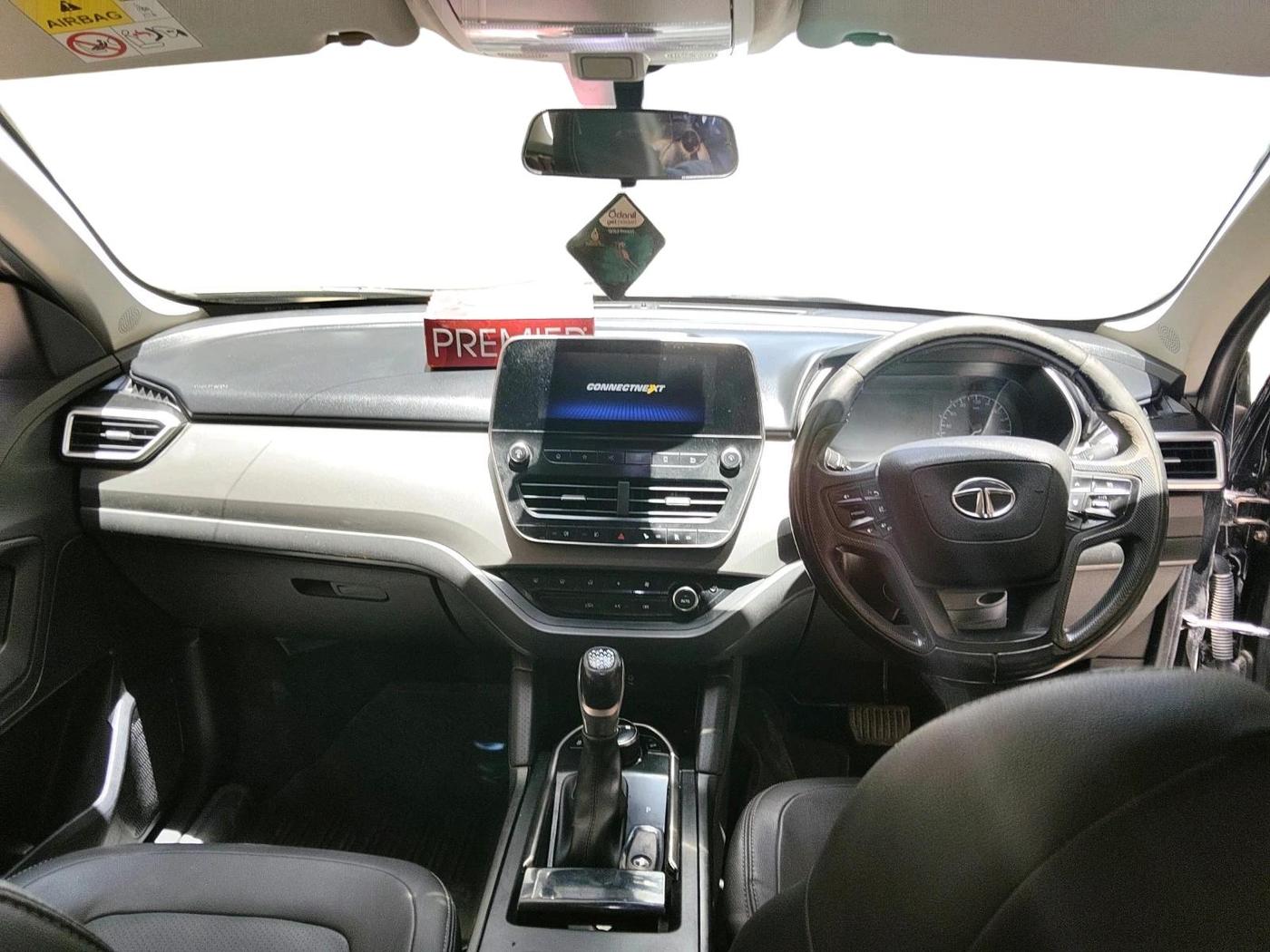2020 Tata Harrier XZA 2.0L DARK EDITION, Diesel, Automatic, 95,616 km, interior