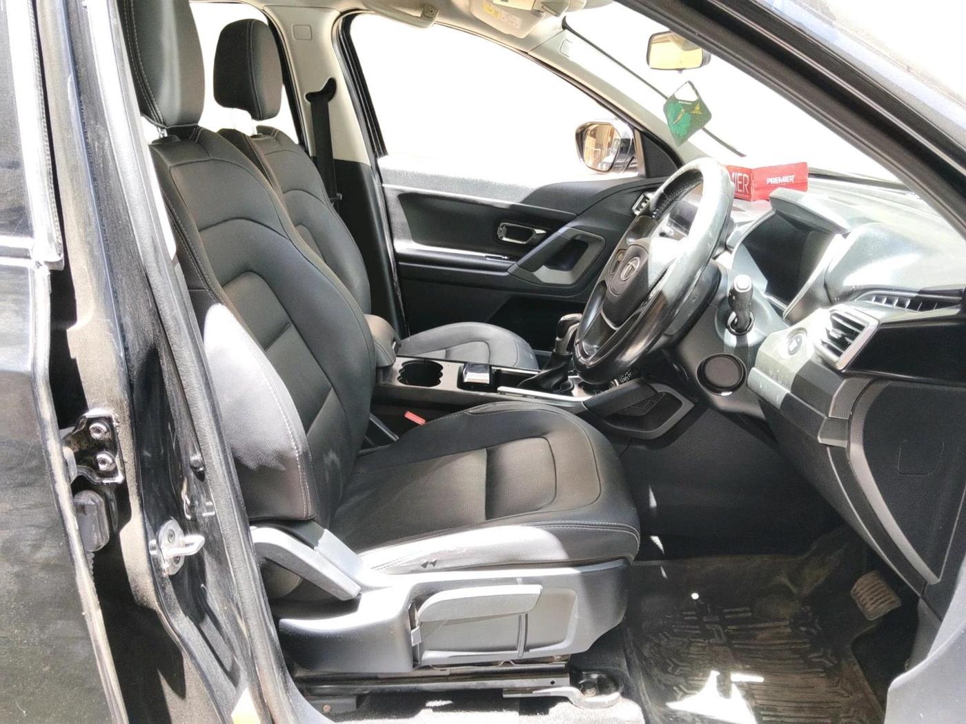 2020 Tata Harrier XZA 2.0L DARK EDITION, Diesel, Automatic, 95,616 km, interior
